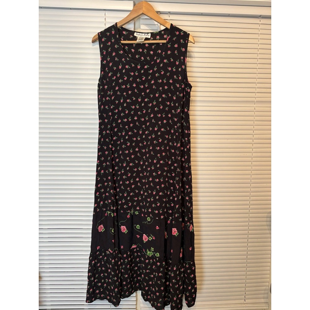 Vintage Victoria Holley Floral Maxi Dress PM Sleeveless Crinkle Cottagecore